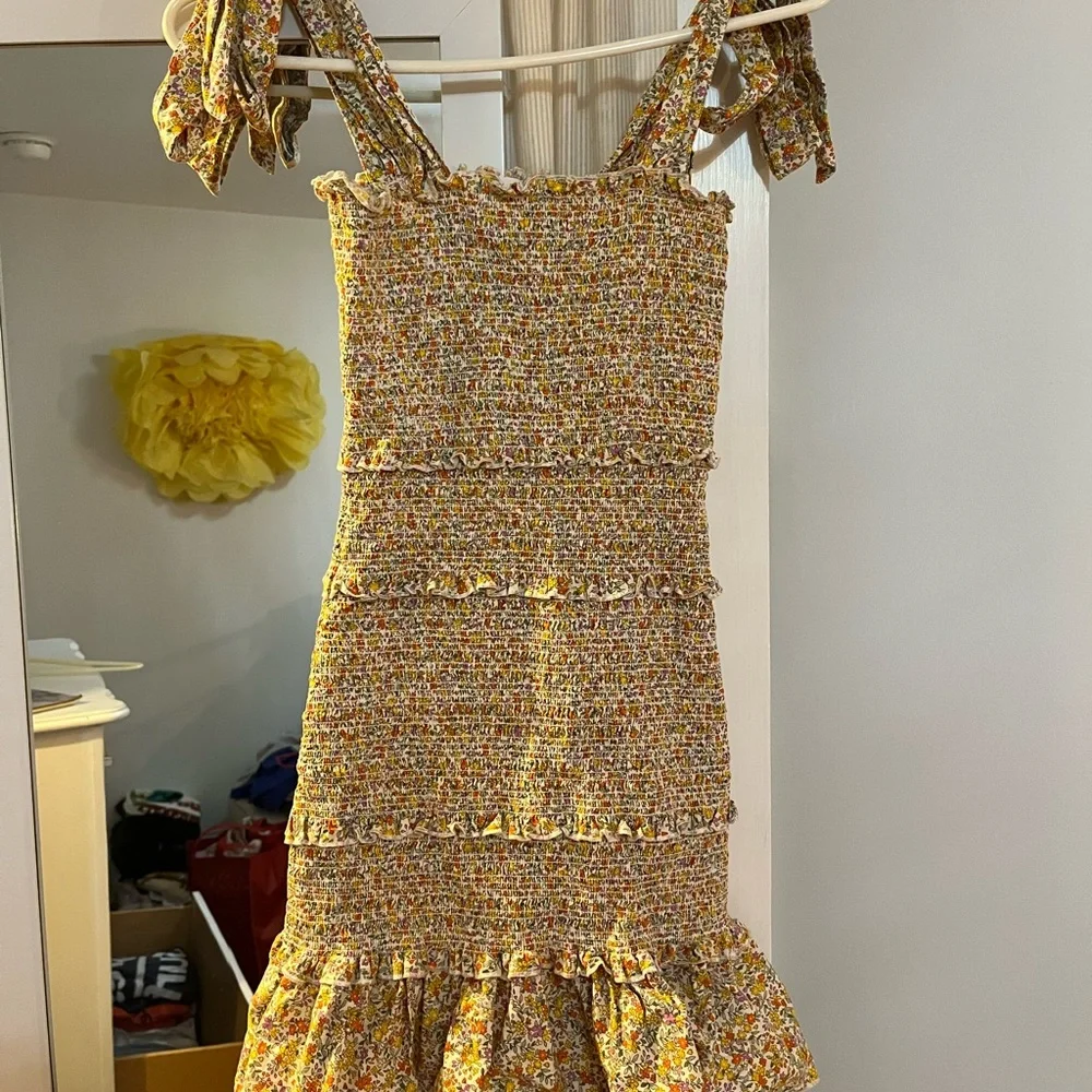 Smocked Ruffle Dress Flowered - Picture 2 of 5